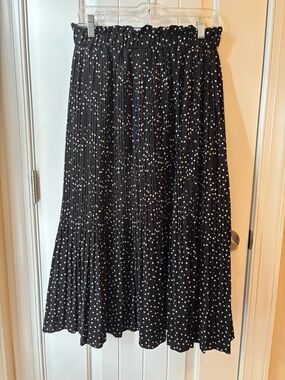 Black Polka Dot Pleated Midi Skirt - Timeless Women's Skirt